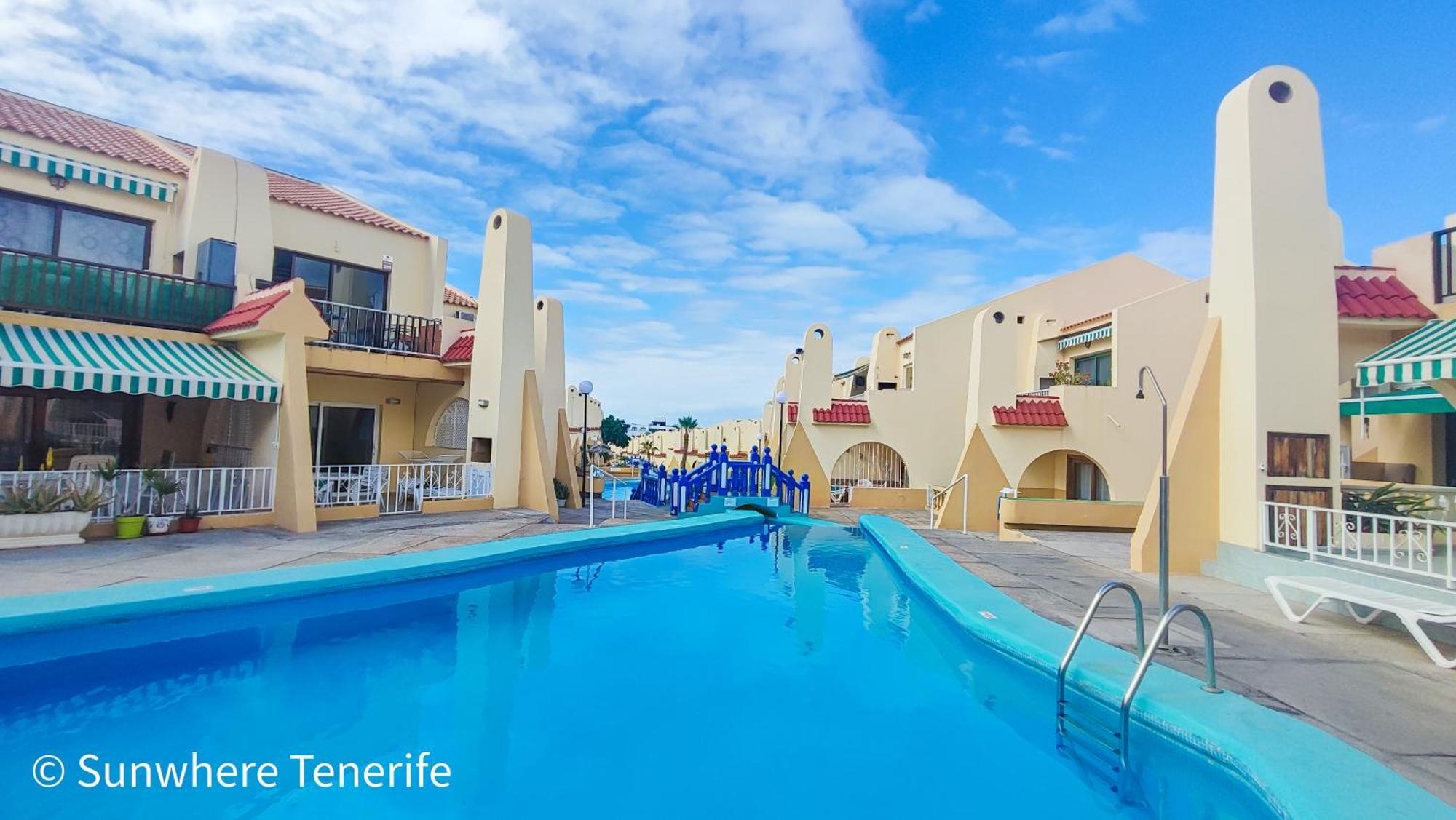 Mareverde With Pools And Bar - Fanabe
